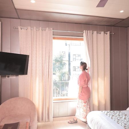 Yogved Hospitality & Resort Rishīkesh Dış mekan fotoğraf