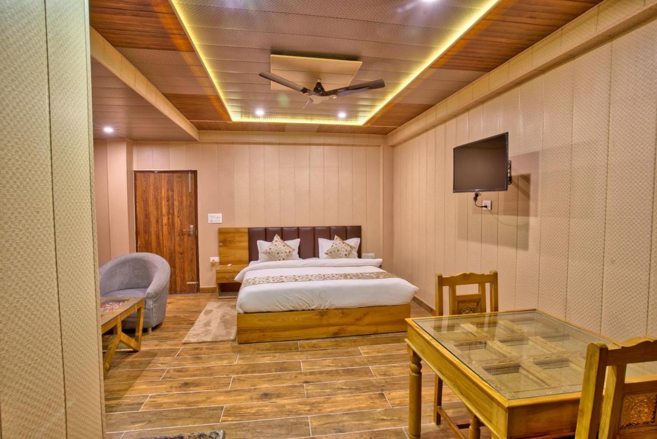 Yogved Hospitality & Resort Rishīkesh Dış mekan fotoğraf