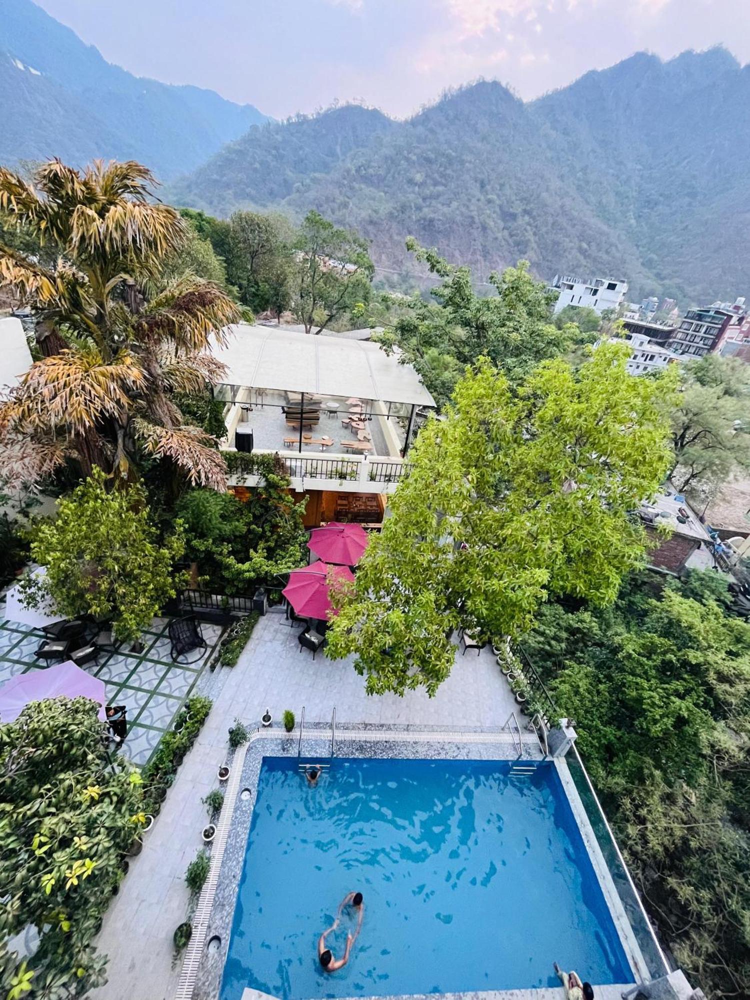 Yogved Hospitality & Resort Rishīkesh Dış mekan fotoğraf