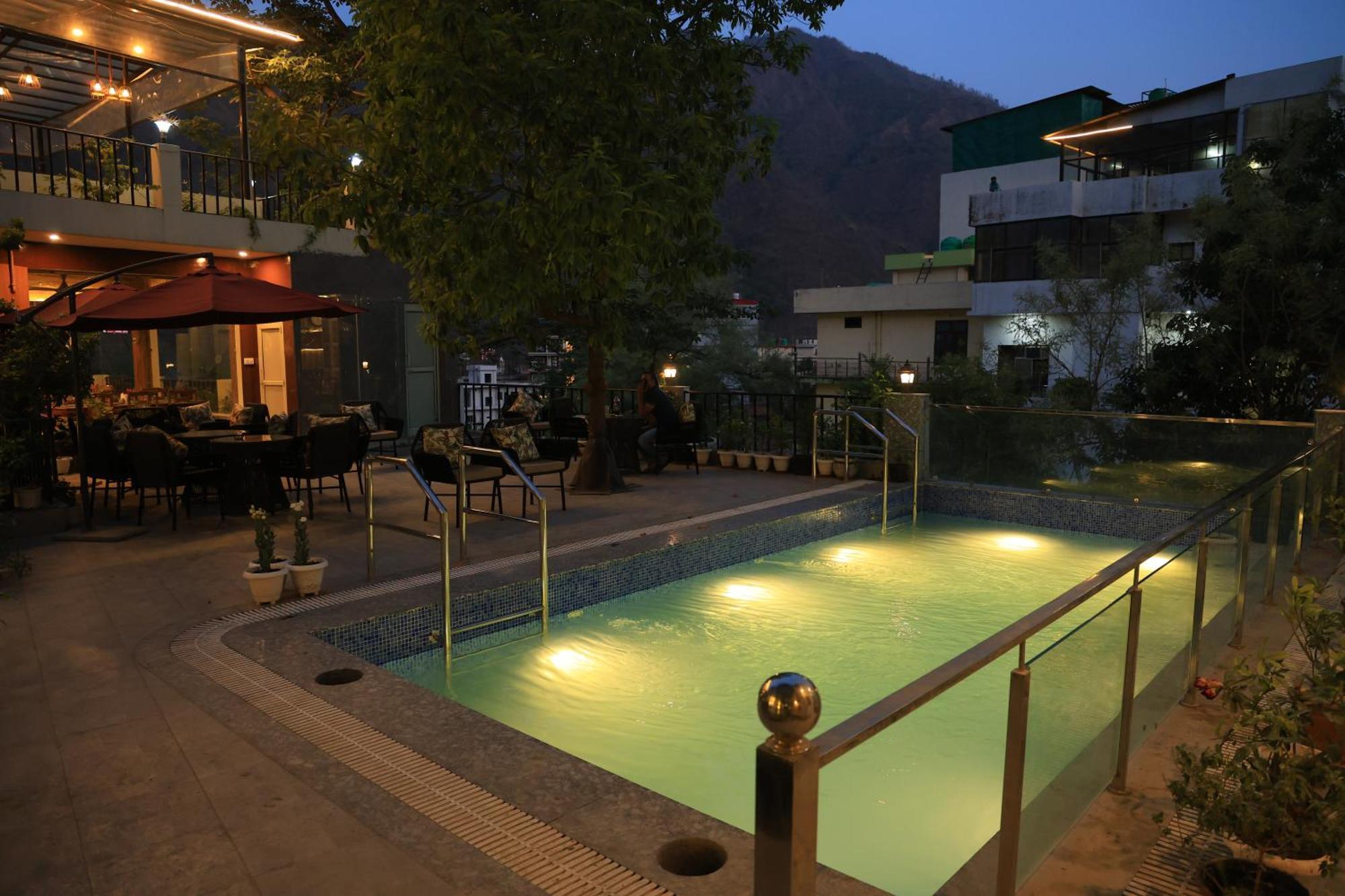 Yogved Hospitality & Resort Rishīkesh Dış mekan fotoğraf