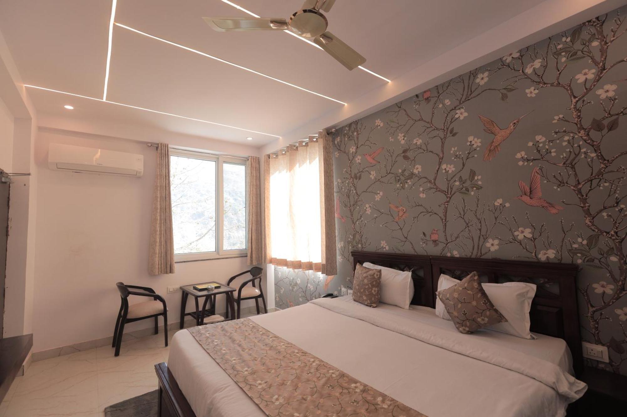 Yogved Hospitality & Resort Rishīkesh Dış mekan fotoğraf